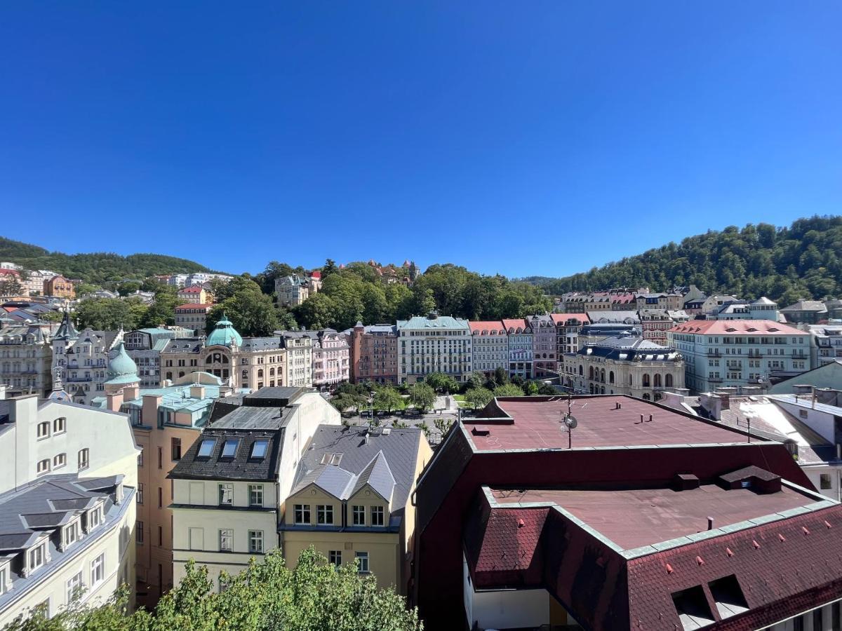 Bohemian City - Amazing View, Garage カルロヴィ・ヴァリ エクステリア 写真